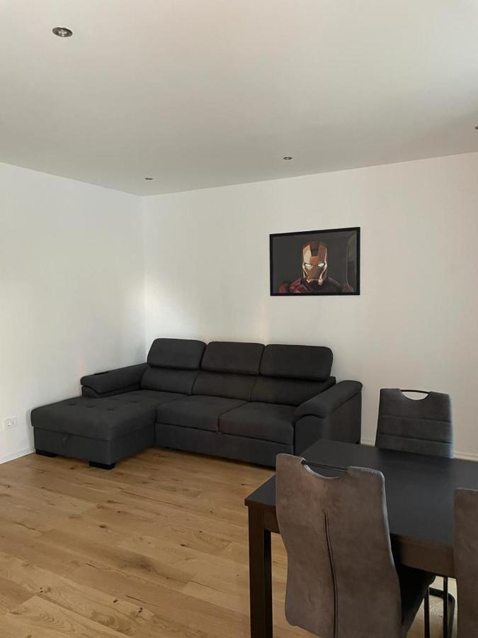Aegida Beachfront Apartment 코페르 외부 사진