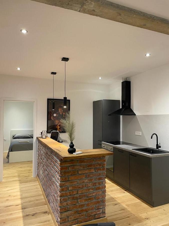 Aegida Beachfront Apartment 코페르 외부 사진